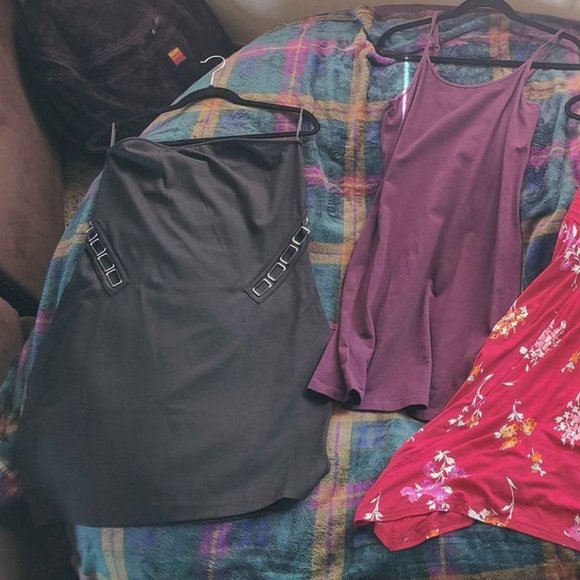 Express Dresses - Picture 2 of 2